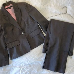 Vintage Anne Klein women’s suit size 6 petite